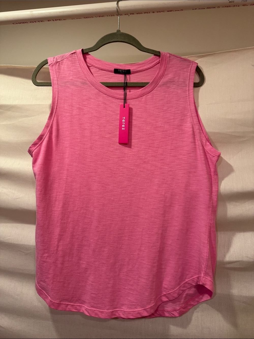Terez Bright Pink Crewneck Sleeveless Tank Size M  New With Tags